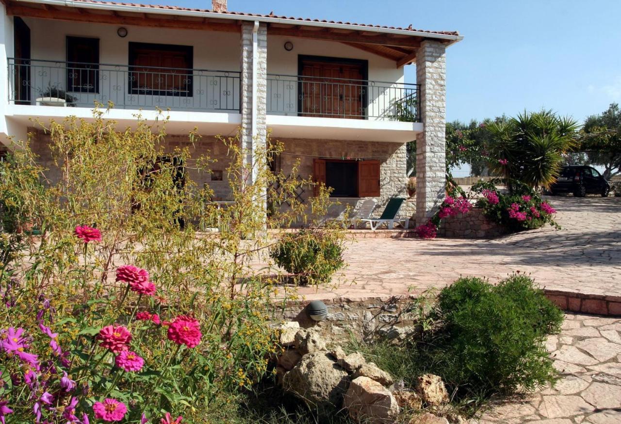 Ionianeon Apartments Agios Ilias  외부 사진